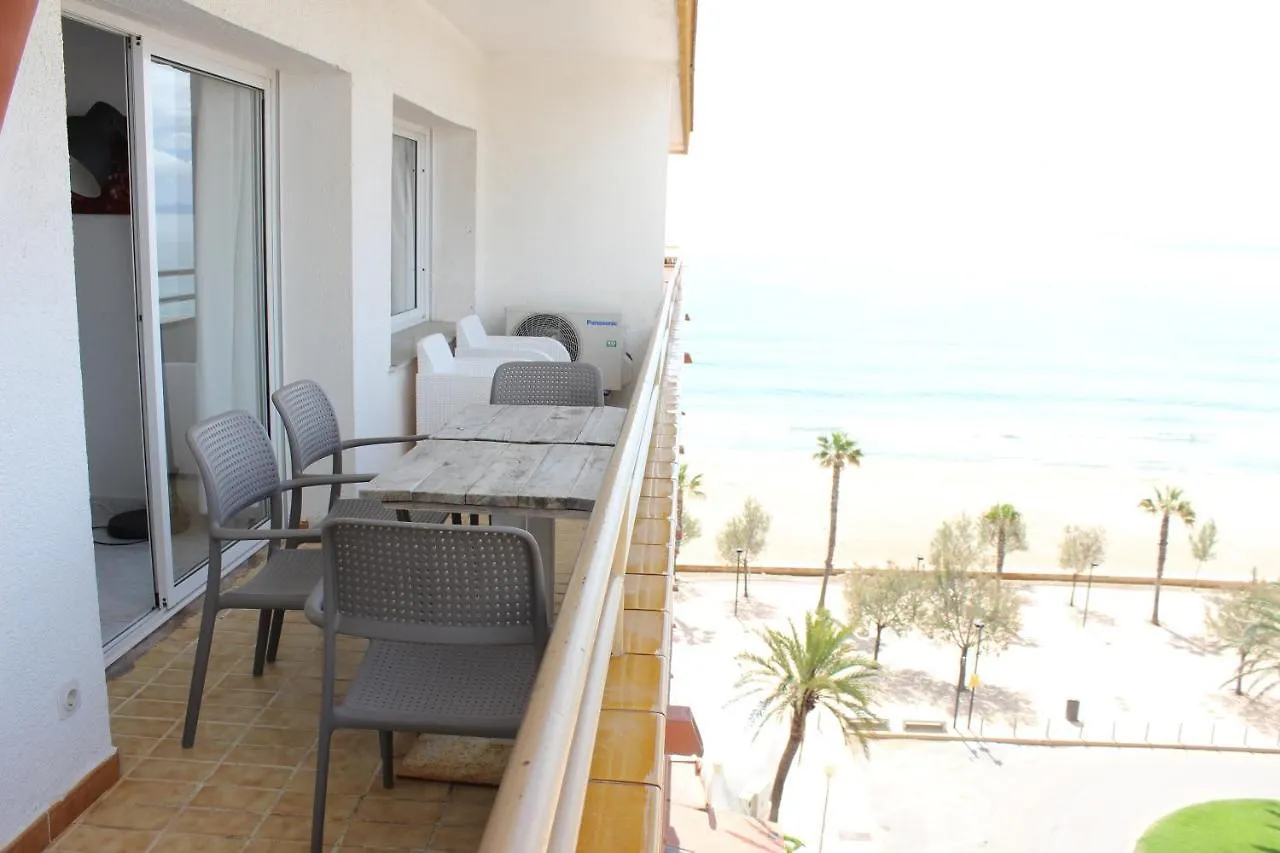 Beautiful Apartment In Front Of Beach, Pool, View Roses Spain